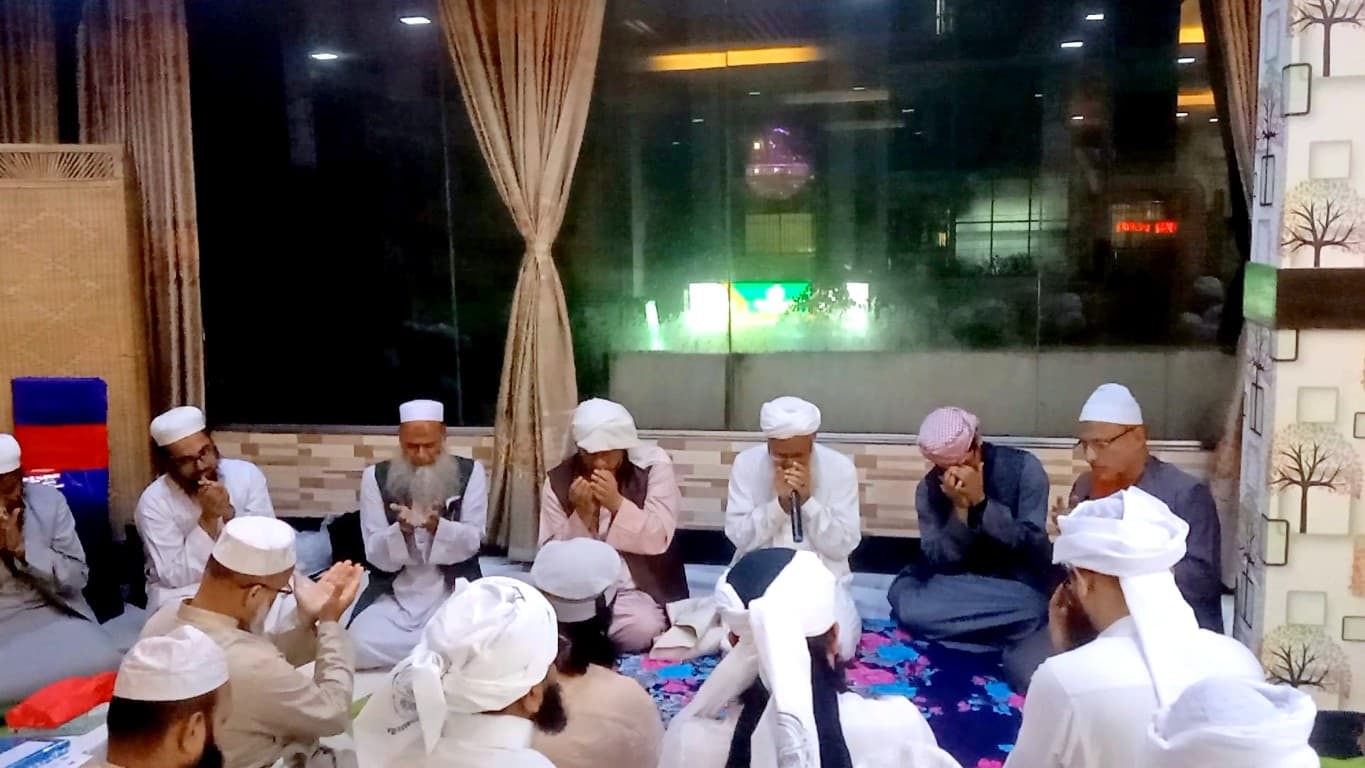 বাদ মাগরিব দোয়ার মাধ্যমে শিক্ষাবর্ষের খাতিমা